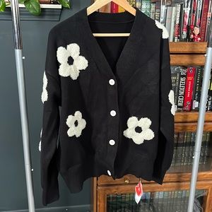 NWT Cider- women’s flower embroidered cardigan- Size 1X
